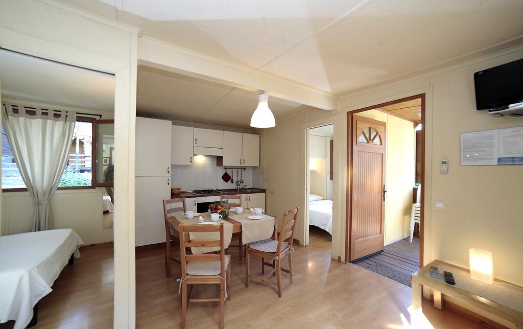 Il Frantoio Camping San Bartolomeo Al Mare Room photo
